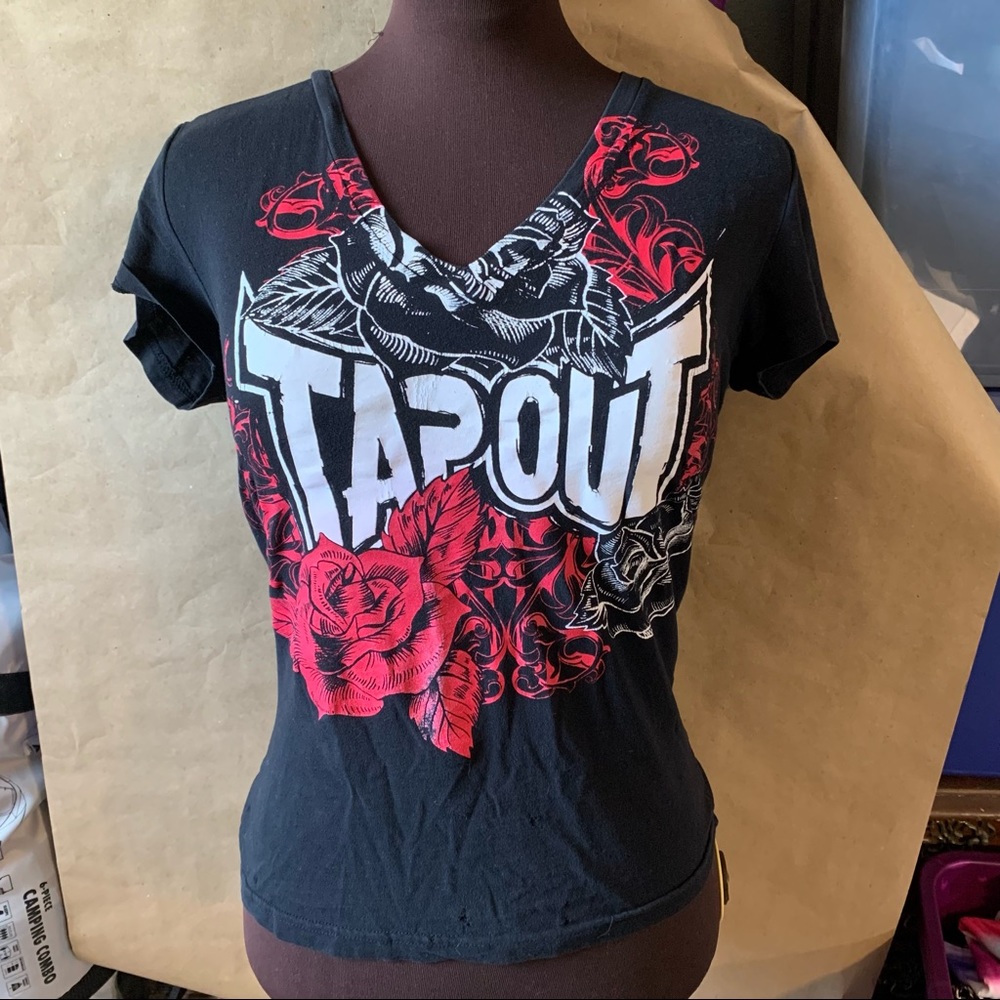 Tap-out V-cut Tee, Black